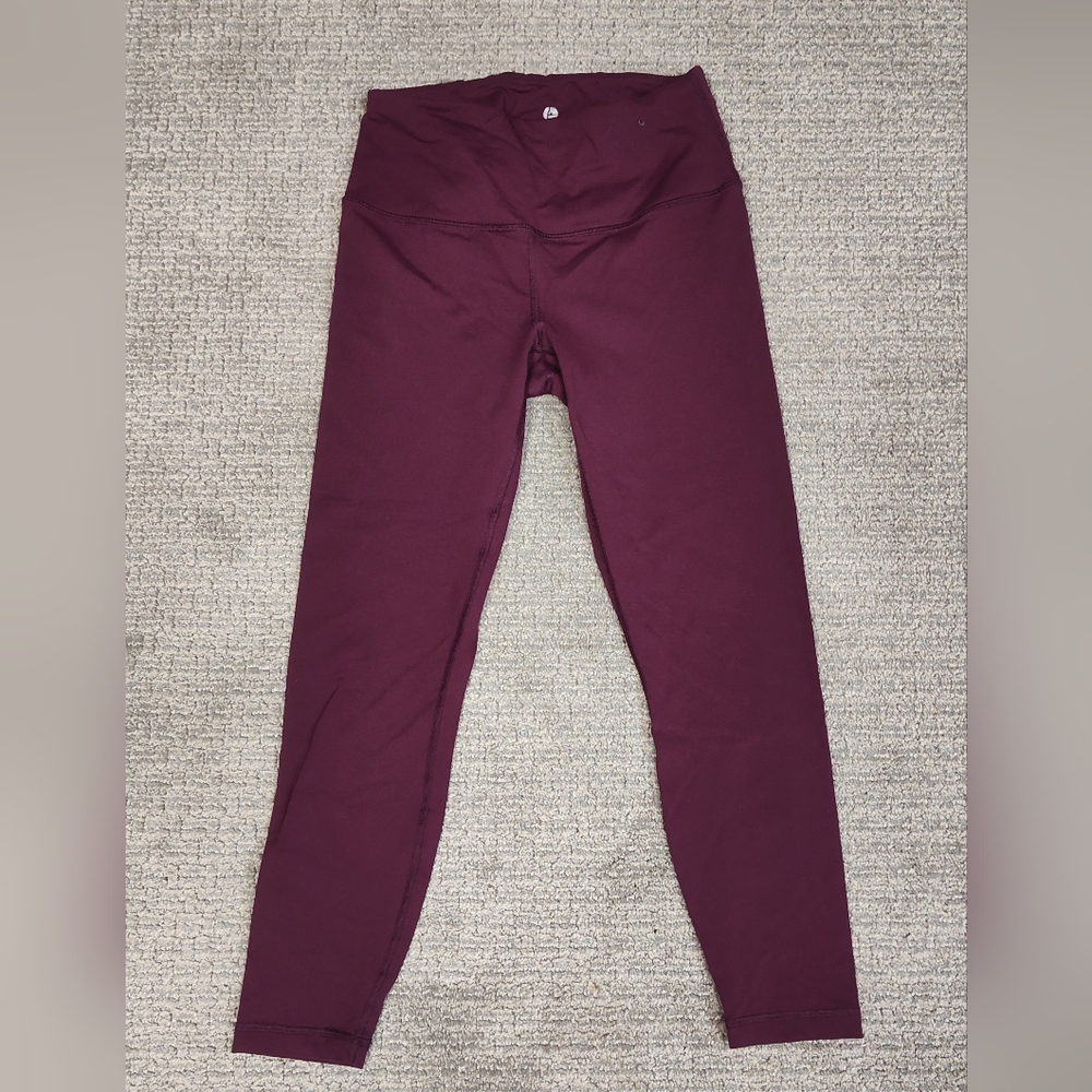 Women's 90° Athletic Leggings Yoga Pants - Size Medium - EUC